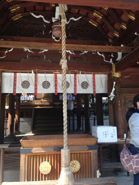 神社に納めた鈴緒の例。