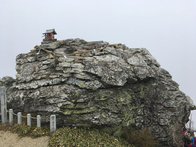 徳島・宝蔵石神社（神麻しめ縄奉納神事）宝蔵石