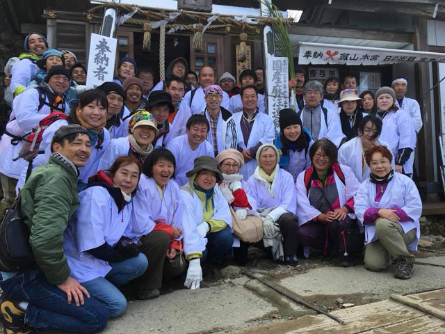 徳島・宝蔵石神社（神麻しめ縄奉納神事）集合写真